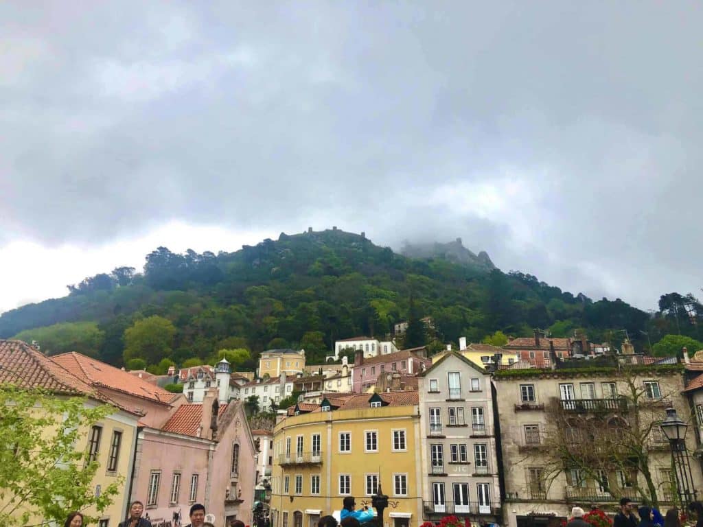 Castello dos Mouros von der Altstadt aus fotografiert