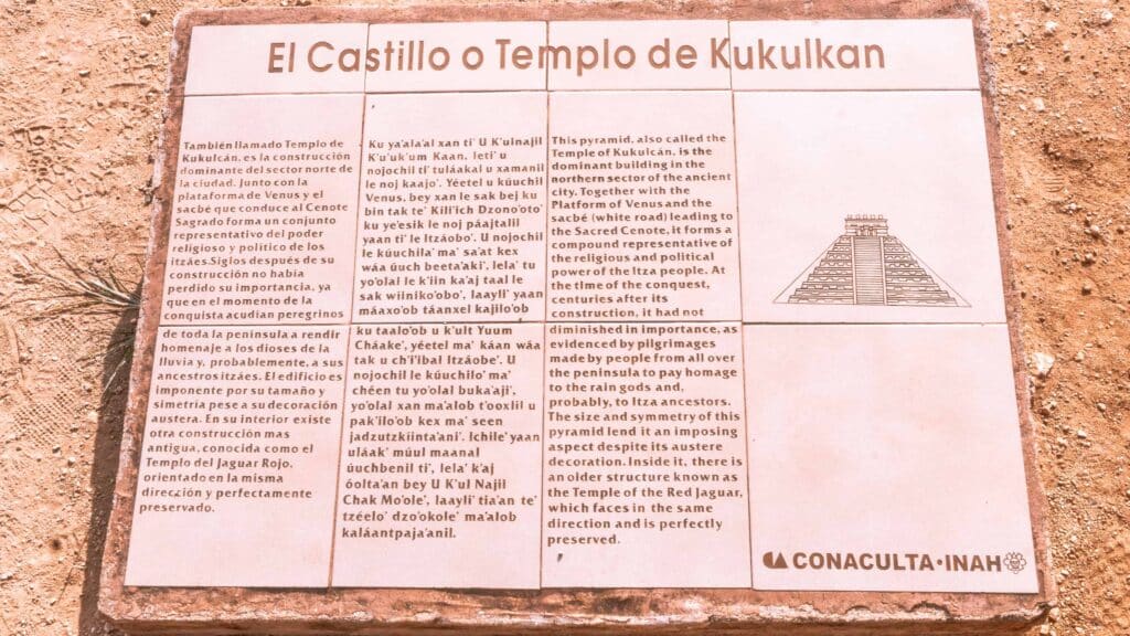 Erklärungstafel der Pyramide Kukulkan