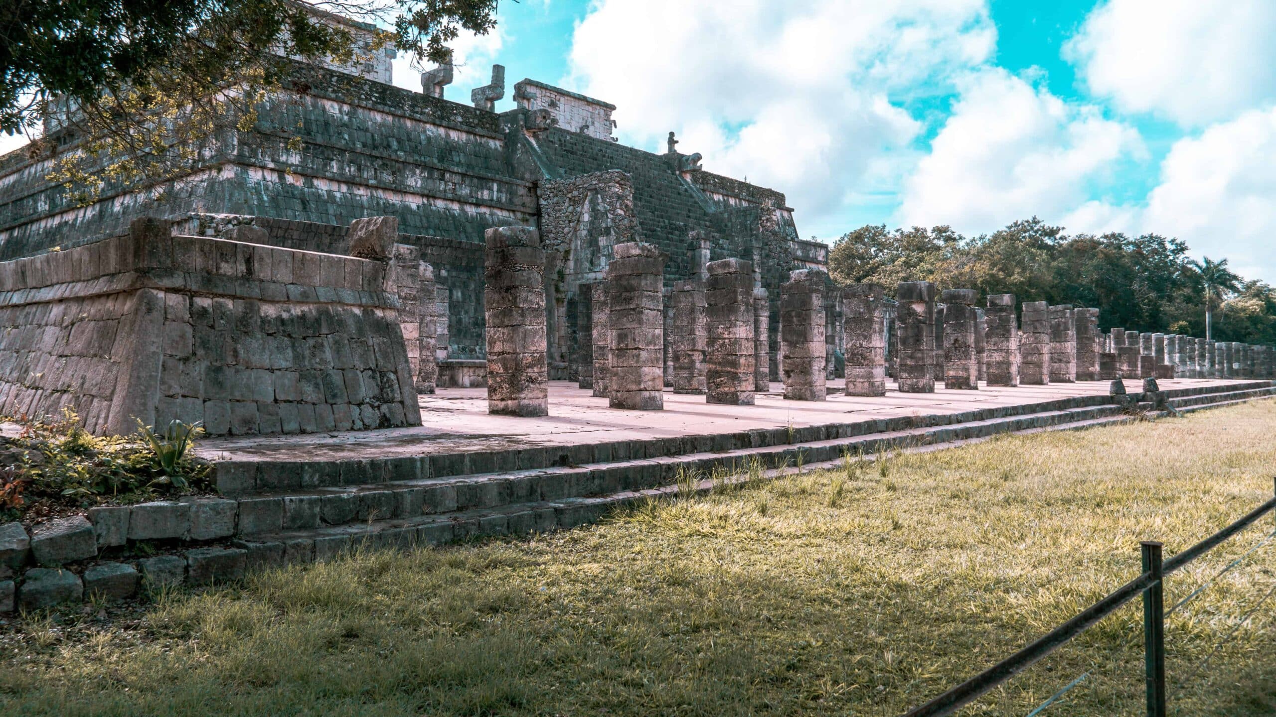 Palacio de las Columnas Esculpidas ist eine Sehenswürdigkeit in Chichen Itza