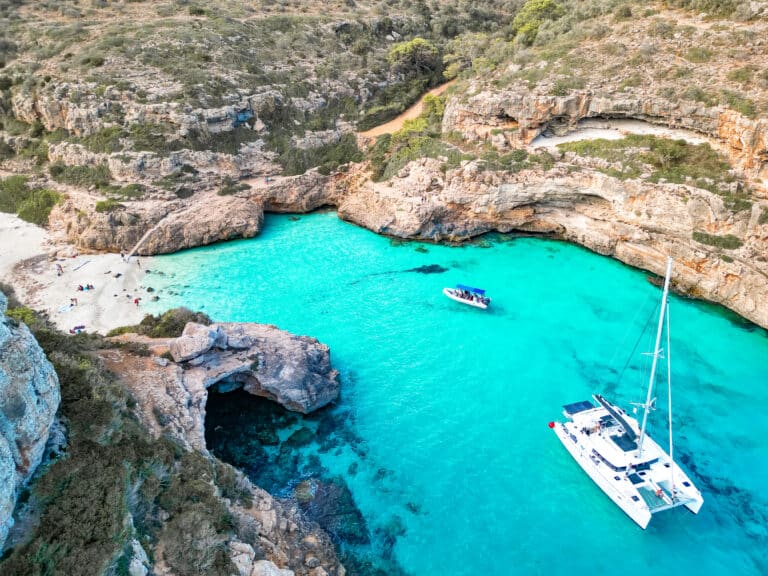 Bucht von Cala Marmols im Süden von Mallorca