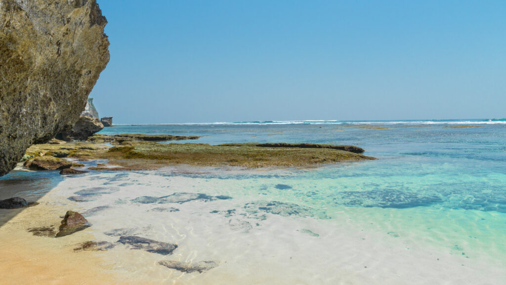 Blue Point Beach Uluwatu Bali