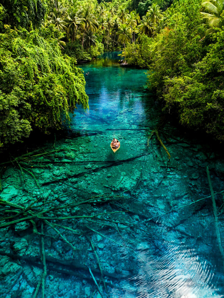 Paisu Pok Lake clear Water Sulawesi